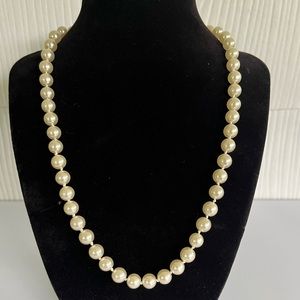 Vintage 9.5” Long Faux Pearl Necklace